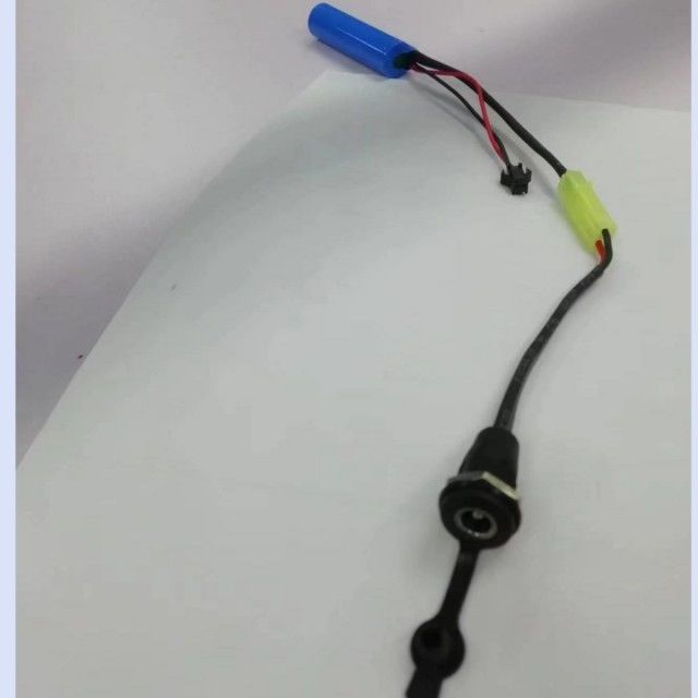 แบตเตอรี่ปั๊มน้ำ SM-2P 18650 1s 3.7v 2000mAh พร้อมปลั๊กชาร์จ DC5521