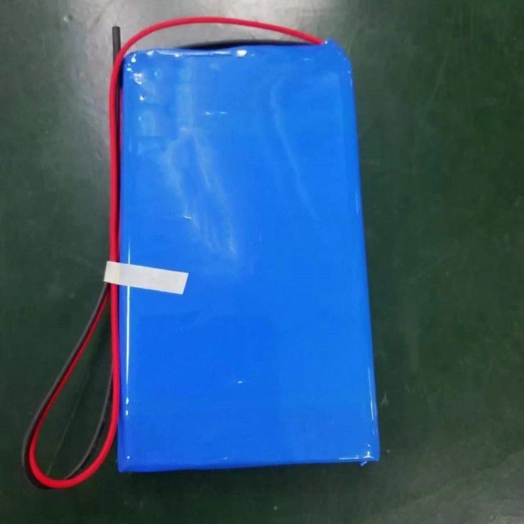 3.7V 10Ah แบตเตอรี่พอลิเมอร์ แพ็ค 37Wh 5A อัตรา 6767100-1C 1S2P สําหรับอุปกรณ์ติดตาม