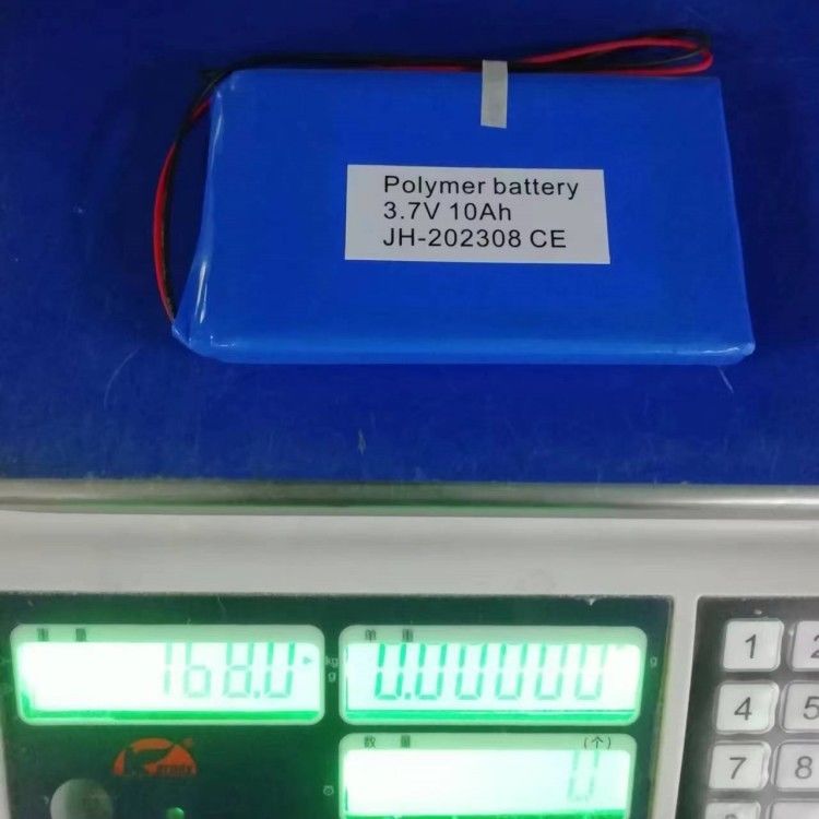 3.7V 10Ah แบตเตอรี่พอลิเมอร์ แพ็ค 37Wh 5A อัตรา 6767100-1C 1S2P สําหรับอุปกรณ์ติดตาม