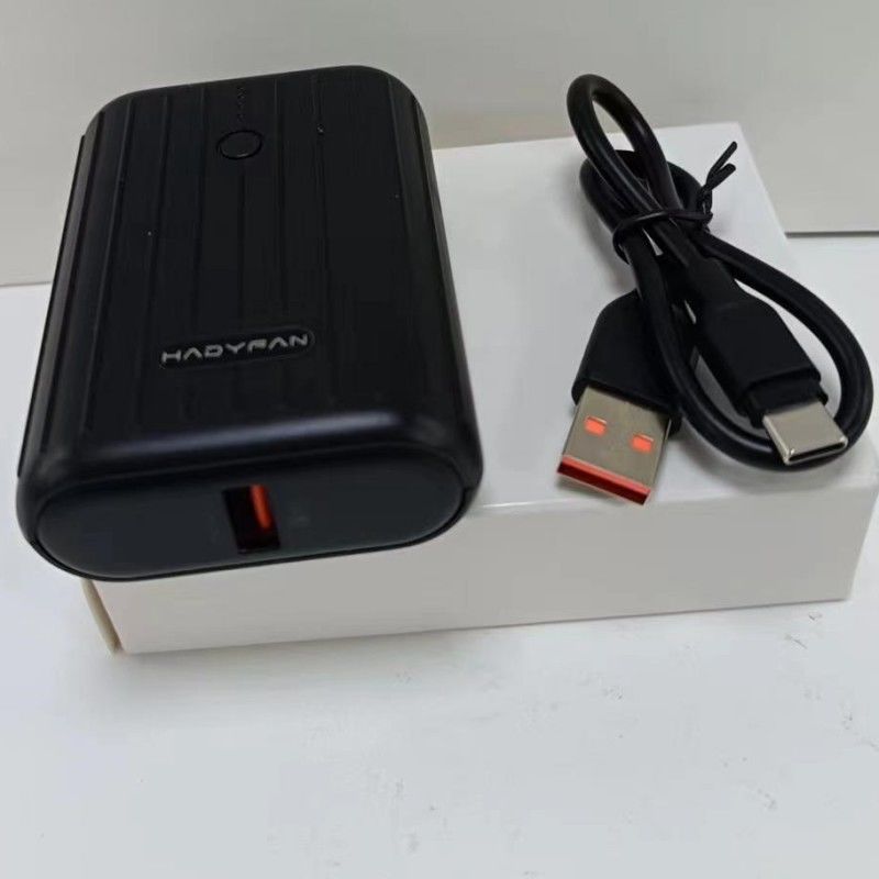 คุณภาพสูง 21700 Li Ion แบตเตอรี่ Powerbank 10000mah สําหรับโทรศัพท์ / 5V อิเล็กทรอนิกส์สินค้า