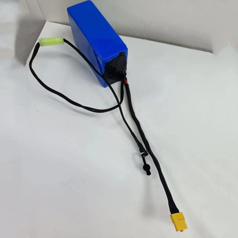 แบตเตอรี่ 18650 ที่กําหนดเอง ขนาด 36V 2600mAh 10 เซลล์ พร้อมปลอมแปลง Tamiya เล็ก เพื่อชาร์จ