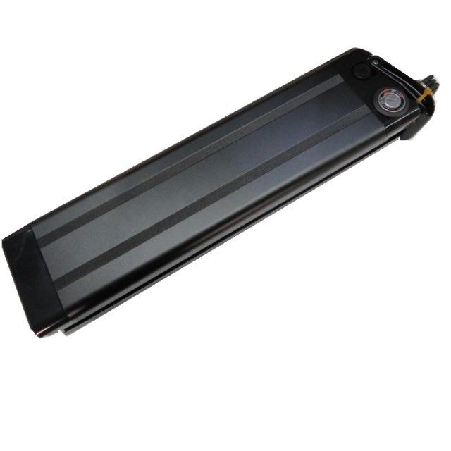 แบตเตอรี่ปลาเงิน 48V 15Ah สําหรับ Ebike ด้วย 3P Cannon Head Charging Port