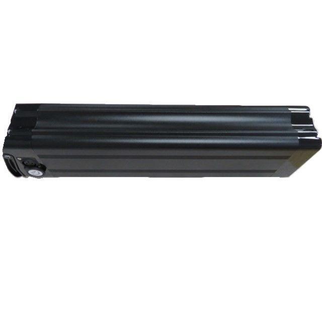 แบตเตอรี่ปลาเงิน 48V 15Ah สําหรับ Ebike ด้วย 3P Cannon Head Charging Port