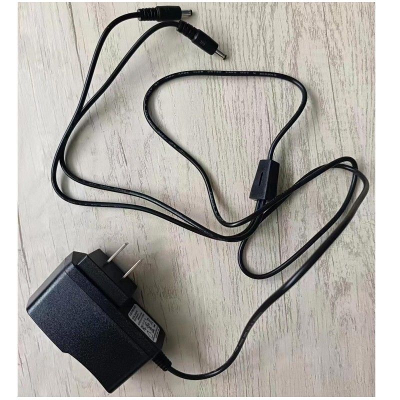 เครื่องชาร์จมาตรฐานของสหรัฐอเมริกา 8.4V 1.2A พร้อมหัว DC สองตัว สําหรับแบตเตอรี่ถุงมือที่ร้อน