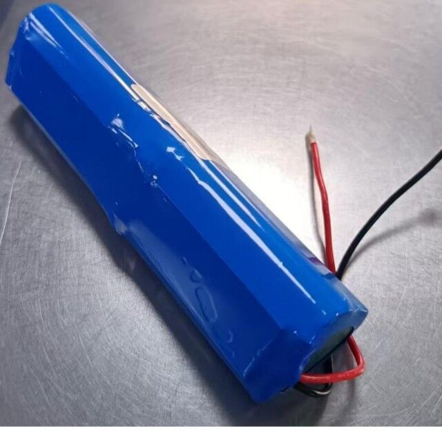 แบตเตอรี่สามเหลี่ยมที่กําหนดเอง 18650 6s1p 22.2V แบตเตอรี่ 3500mAh สําหรับปืนนวด